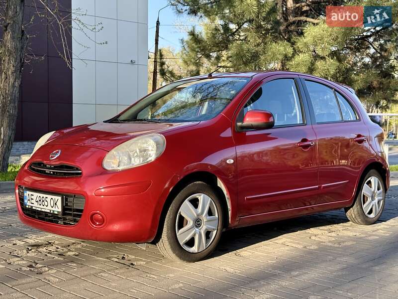 Хэтчбек Nissan Micra 2012 в Днепре