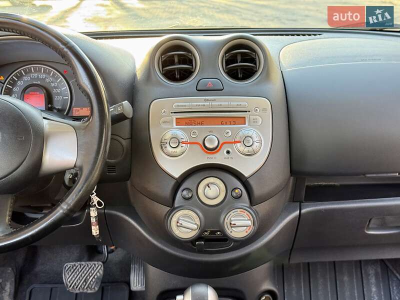 Хэтчбек Nissan Micra 2012 в Днепре