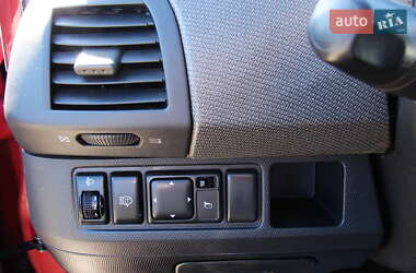 Хетчбек Nissan Micra 2005 в 