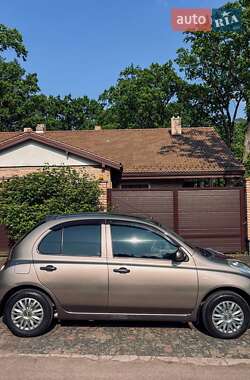 Хэтчбек Nissan Micra 2007 в 
