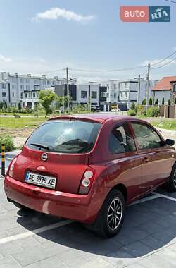 Хетчбек Nissan Micra 2005 в 