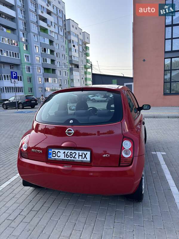 Хетчбек Nissan Micra 2004 в Львові