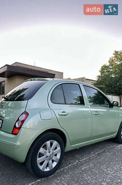 Хетчбек Nissan Micra 2006 в 
