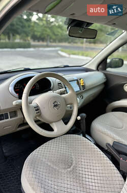 Хетчбек Nissan Micra 2006 в 