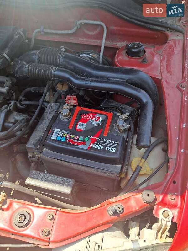 Хетчбек Nissan Micra 1998 в Києві