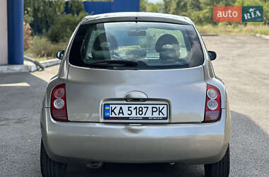 Хэтчбек Nissan Micra 2004 в 
