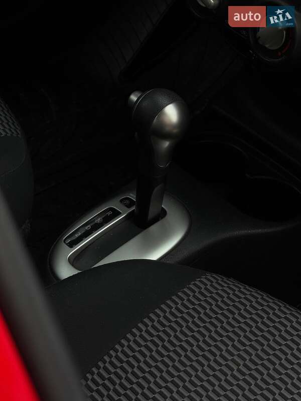 Хетчбек Nissan Micra 2018 в Чернівцях