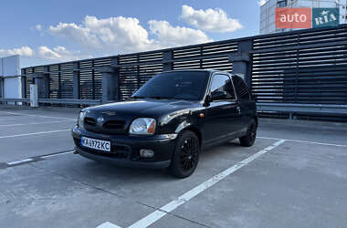 Хетчбек Nissan Micra 2001 в Києві