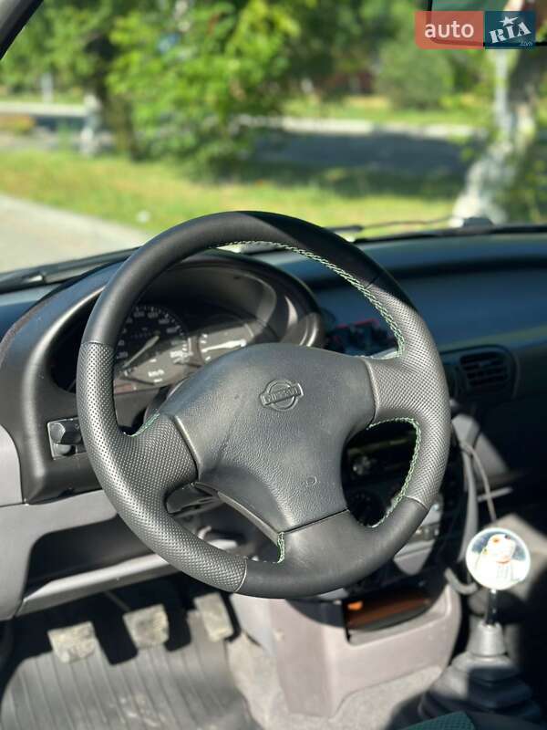 Хетчбек Nissan Micra 1997 в Чорноморську
