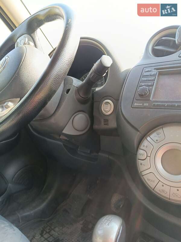 Хэтчбек Nissan Micra 2010 в Сумах