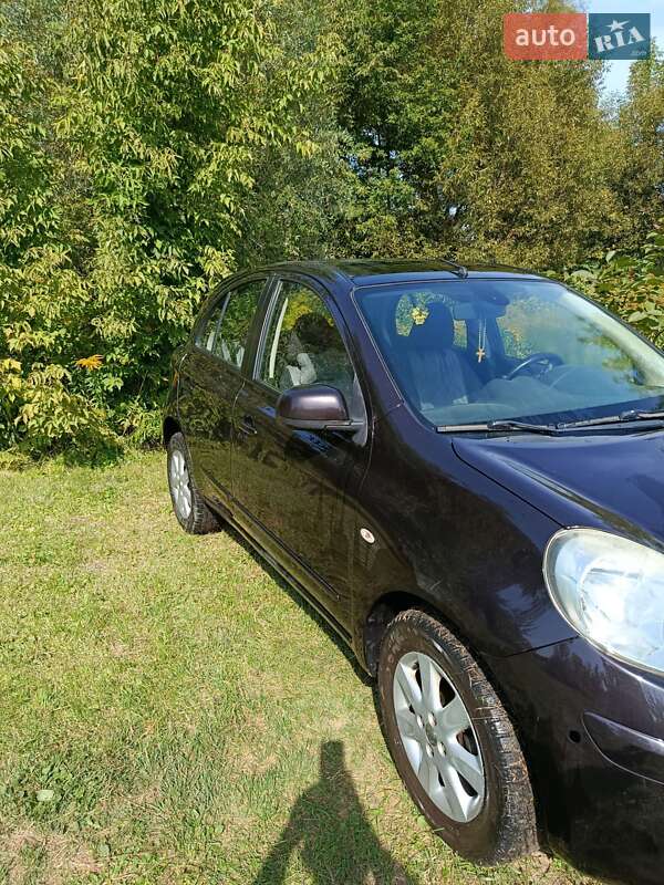 Хэтчбек Nissan Micra 2010 в Сумах