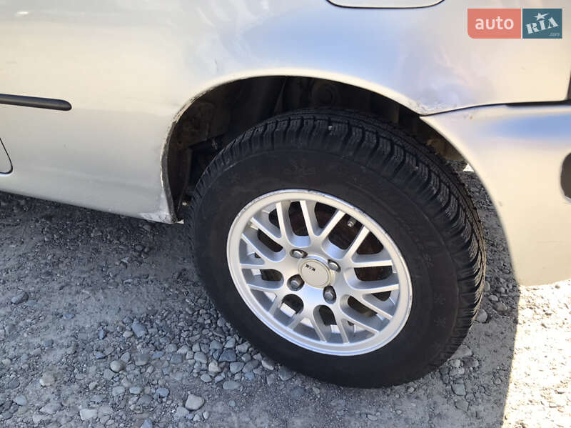 Хэтчбек Nissan Micra 1998 в Отынии