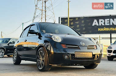 Хэтчбек Nissan Micra 2003 в 