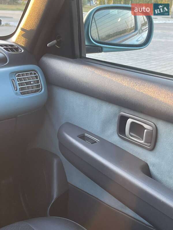 Хэтчбек Nissan Micra 2002 в Измаиле фото 16 Хэтчбек Nissan Micra 2002 в Измаиле