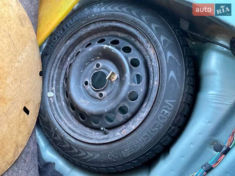 Хэтчбек Nissan Micra 2002 в Измаиле фото 20 Хэтчбек Nissan Micra 2002 в Измаиле