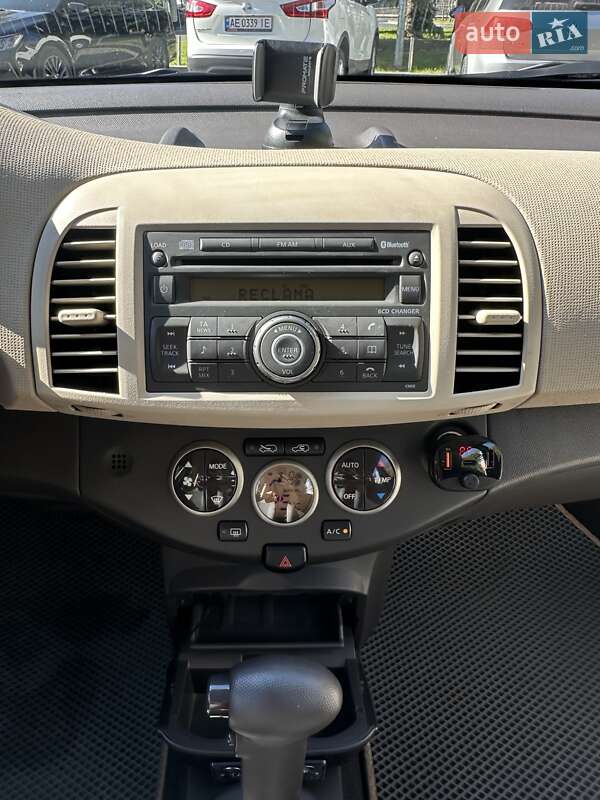 Хэтчбек Nissan Micra 2008 в Днепре