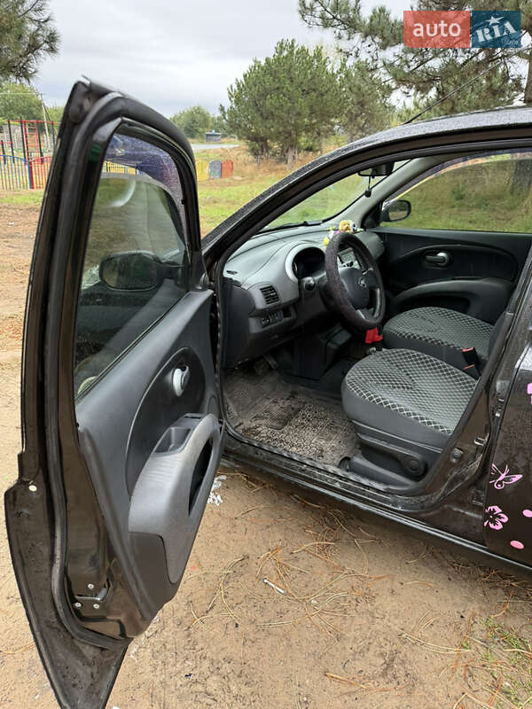 Хетчбек Nissan Micra 2006 в Павлограді