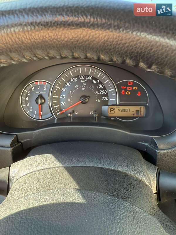 Хэтчбек Nissan Micra 2014 в Харькове