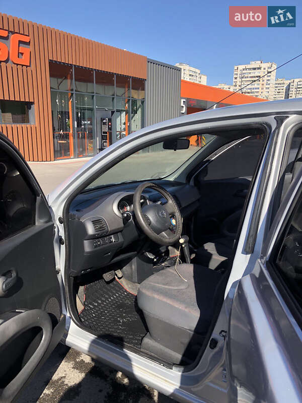 Хетчбек Nissan Micra 2005 в Харкові фото 9 Хетчбек Nissan Micra 2005 в Харкові