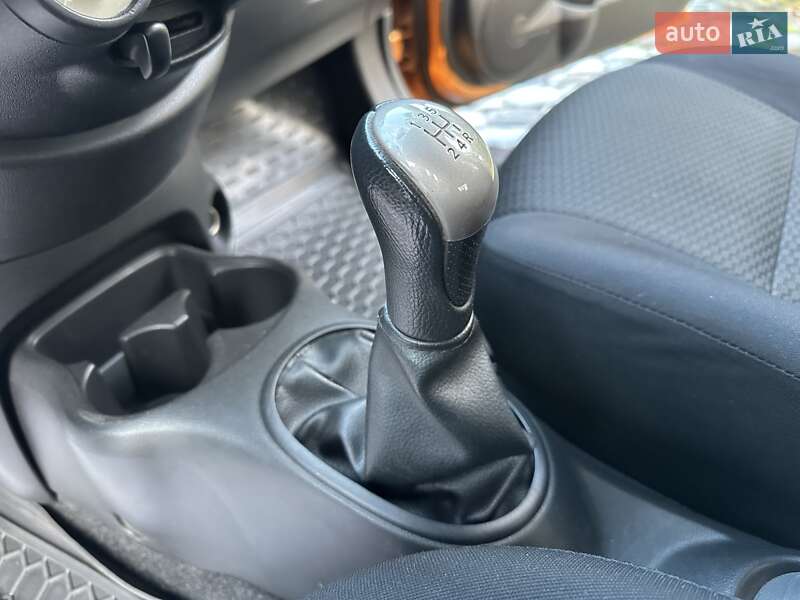 Хетчбек Nissan Micra 2012 в Харкові