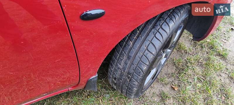Хэтчбек Nissan Micra 2014 в Киеве фото 4 Хэтчбек Nissan Micra 2014 в Киеве
