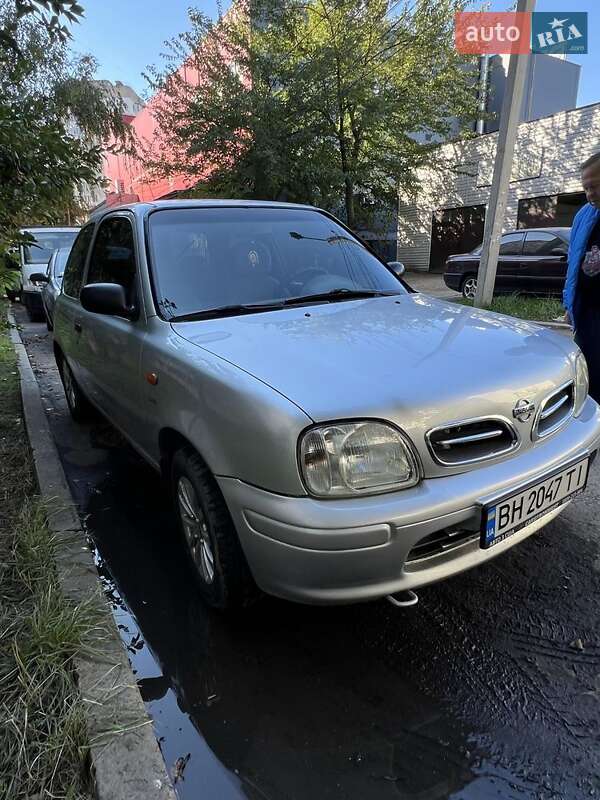 Хэтчбек Nissan Micra 1998 в Одессе
