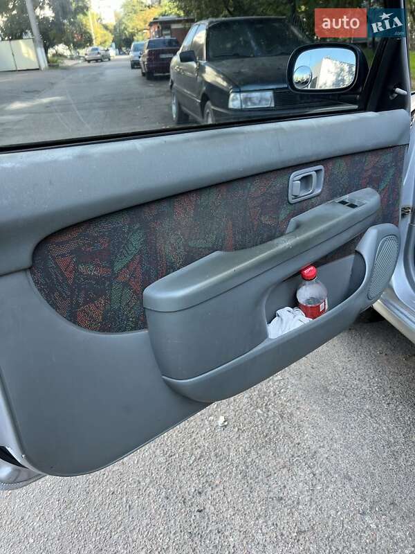 Хэтчбек Nissan Micra 1998 в Одессе