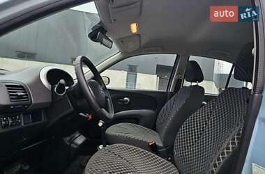Хэтчбек Nissan Micra 2005 в  фото 11 Хэтчбек Nissan Micra 2005 в