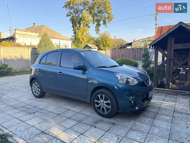 Хэтчбек Nissan Micra 2014 в Днепре