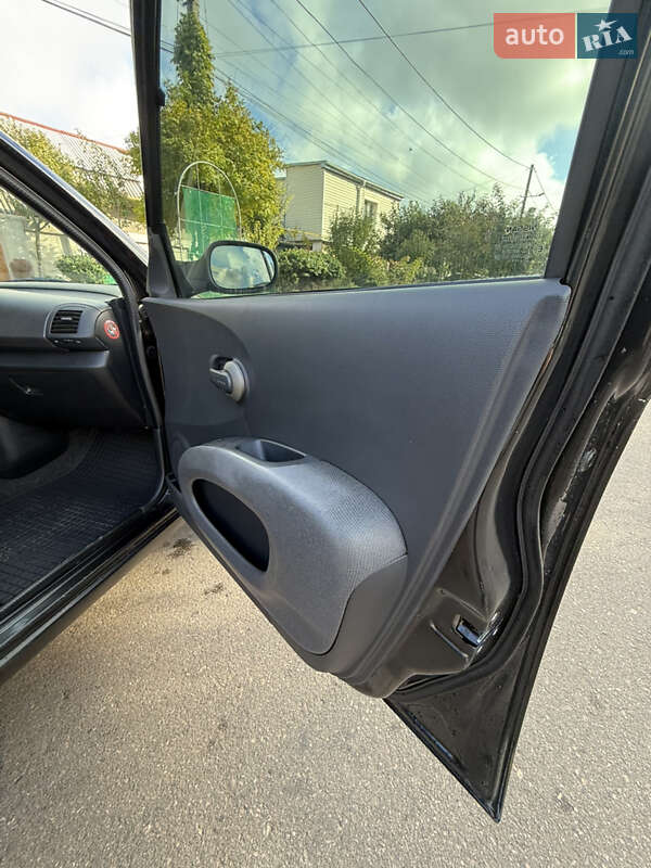 Хэтчбек Nissan Micra 2005 в Одессе фото 12 Хэтчбек Nissan Micra 2005 в Одессе