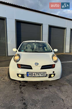 Хэтчбек Nissan Micra 2003 в Хмельнике