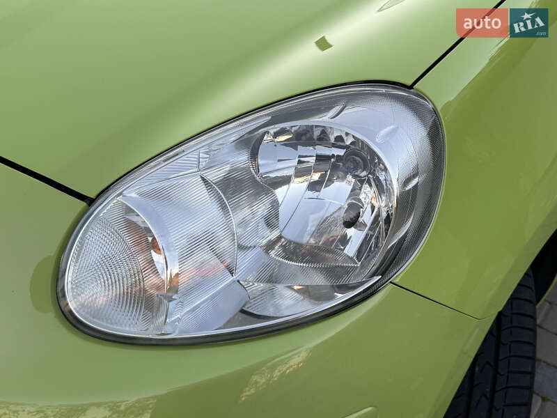 Хетчбек Nissan Micra 2013 в Одесі