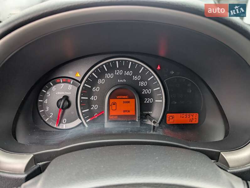 Хетчбек Nissan Micra 2011 в Рівному