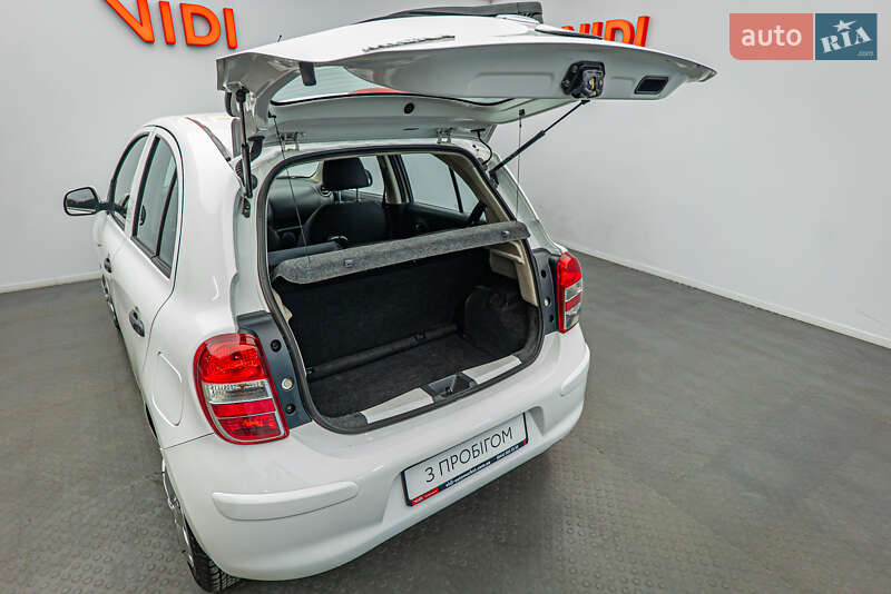 Хэтчбек Nissan Micra 2013 в Киеве