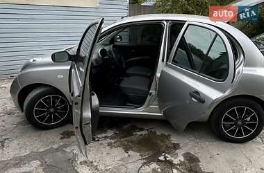 Хэтчбек Nissan Micra 2005 в Запорожье