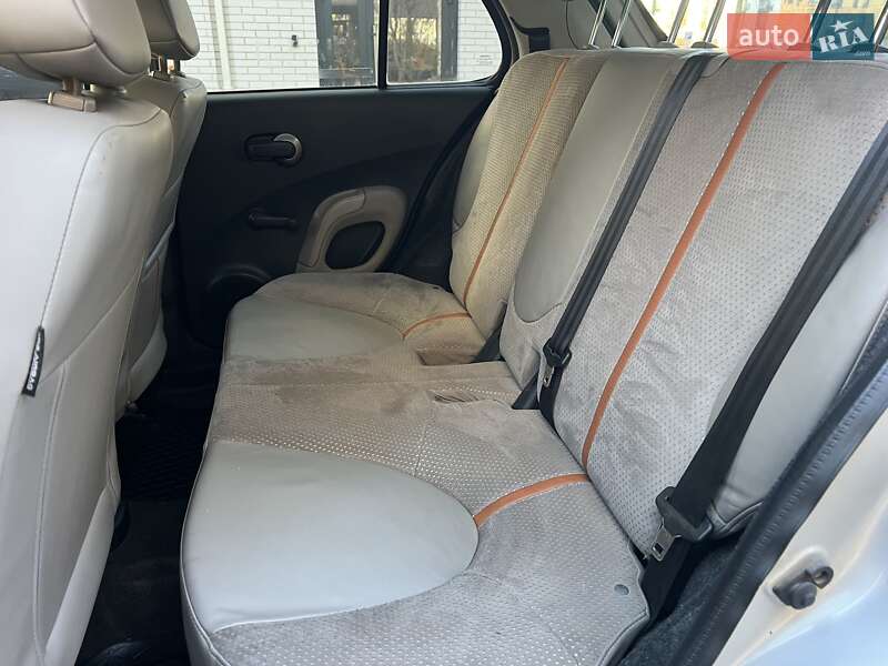 Хэтчбек Nissan Micra 2006 в Киеве