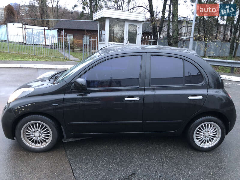 Хэтчбек Nissan Micra 2010 в Киеве
