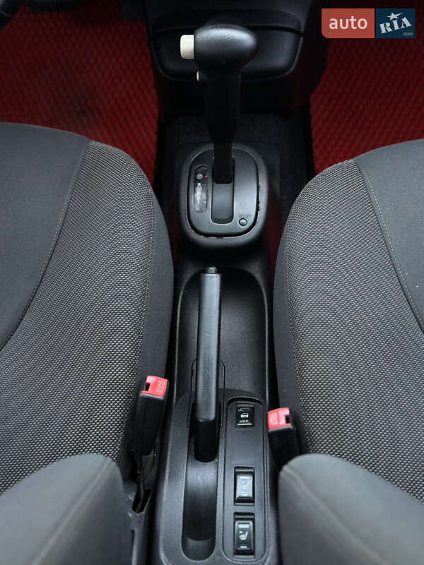 Хэтчбек Nissan Micra 2005 в Тернополе фото 34 Хэтчбек Nissan Micra 2005 в Тернополе