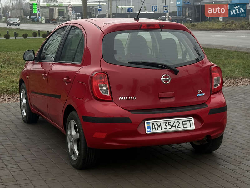 Хэтчбек Nissan Micra 2015 в Житомире