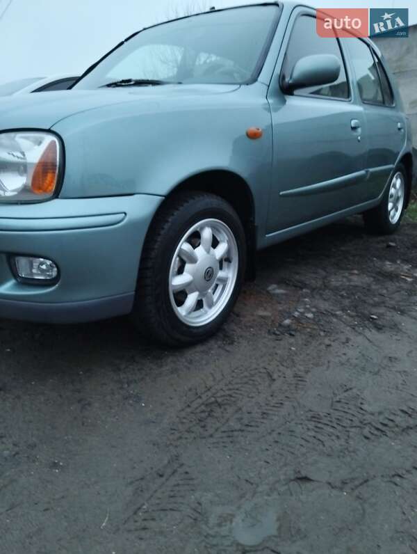 Хэтчбек Nissan Micra 2002 в Виннице