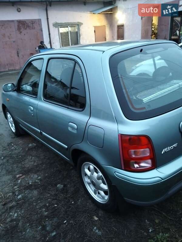 Хэтчбек Nissan Micra 2002 в Виннице