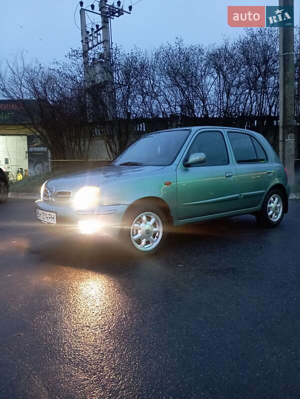 Хэтчбек Nissan Micra 2002 в Виннице