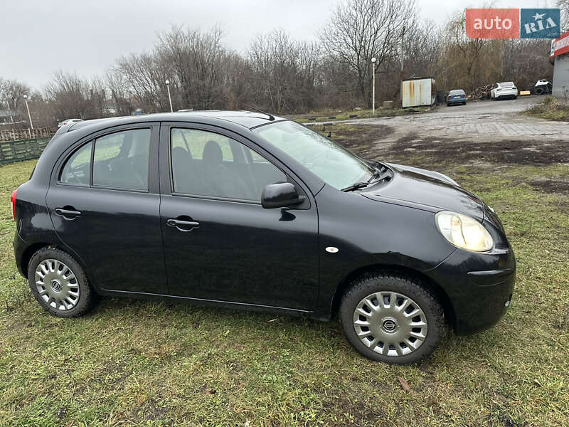 Хэтчбек Nissan Micra 2012 в Полтаве фото 5 Хэтчбек Nissan Micra 2012 в Полтаве