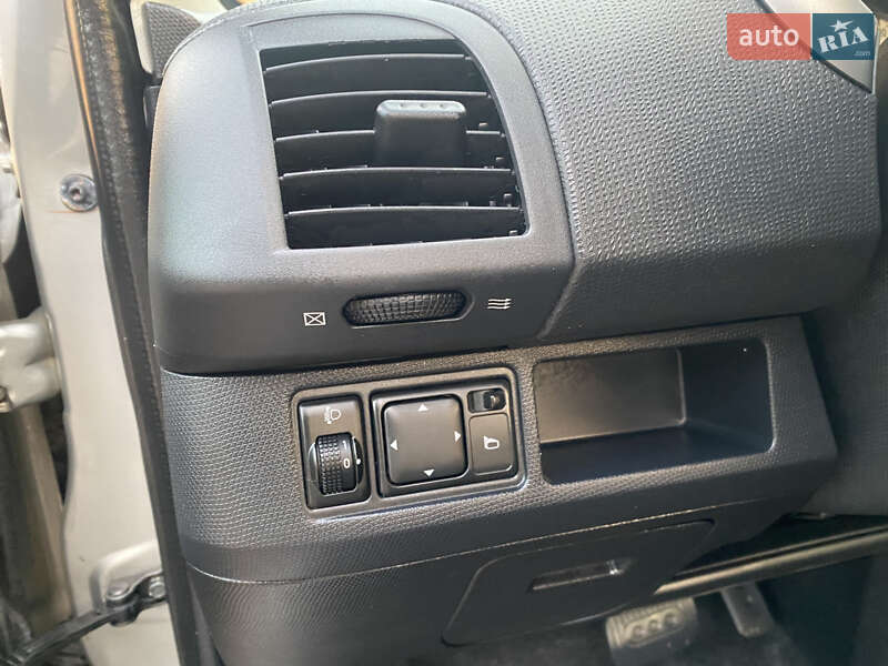 Хетчбек Nissan Micra 2008 в Вінниці