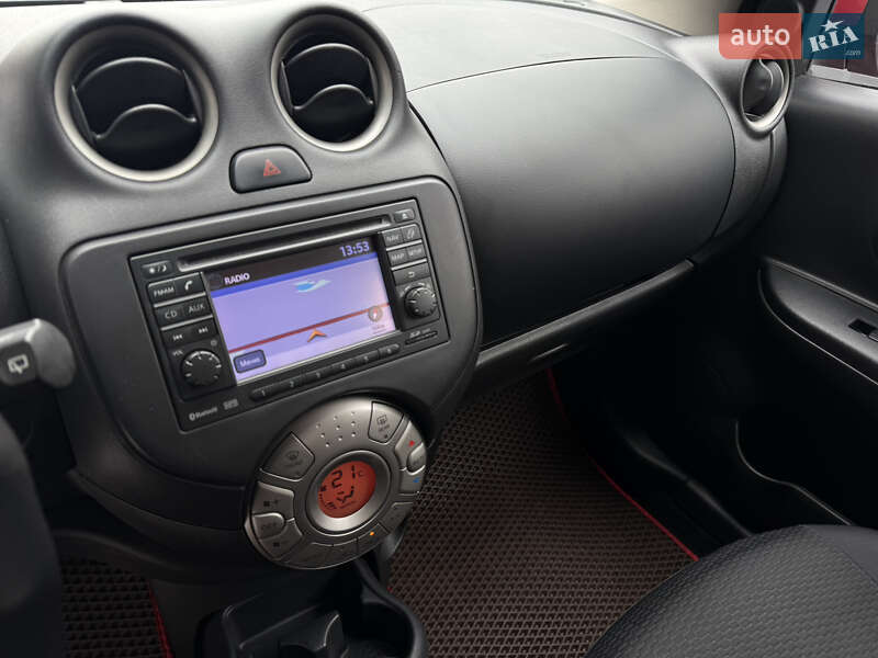 Хэтчбек Nissan Micra 2015 в Киеве