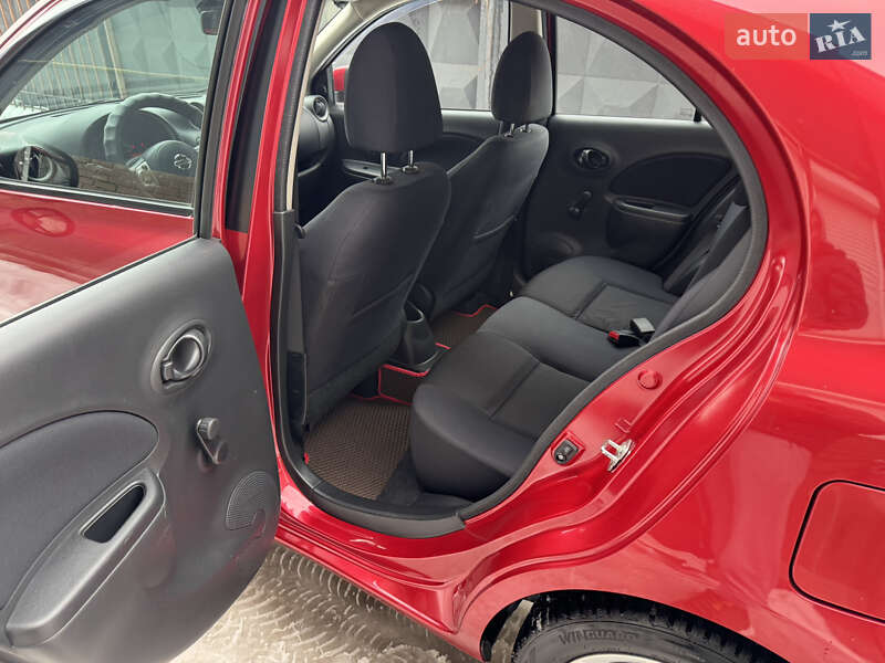 Хэтчбек Nissan Micra 2015 в Киеве