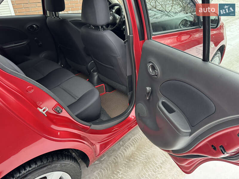 Хэтчбек Nissan Micra 2015 в Киеве