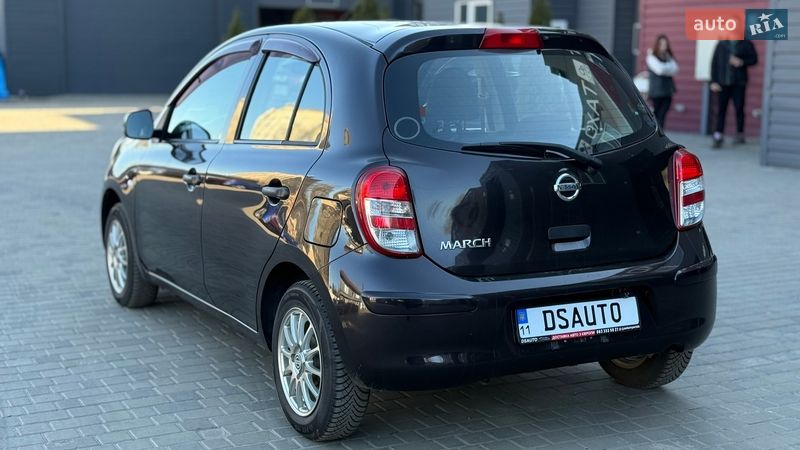 Хэтчбек Nissan Micra 2013 в Киеве