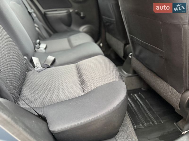 Хэтчбек Nissan Micra 2011 в Ровно фото 60 Хэтчбек Nissan Micra 2011 в Ровно