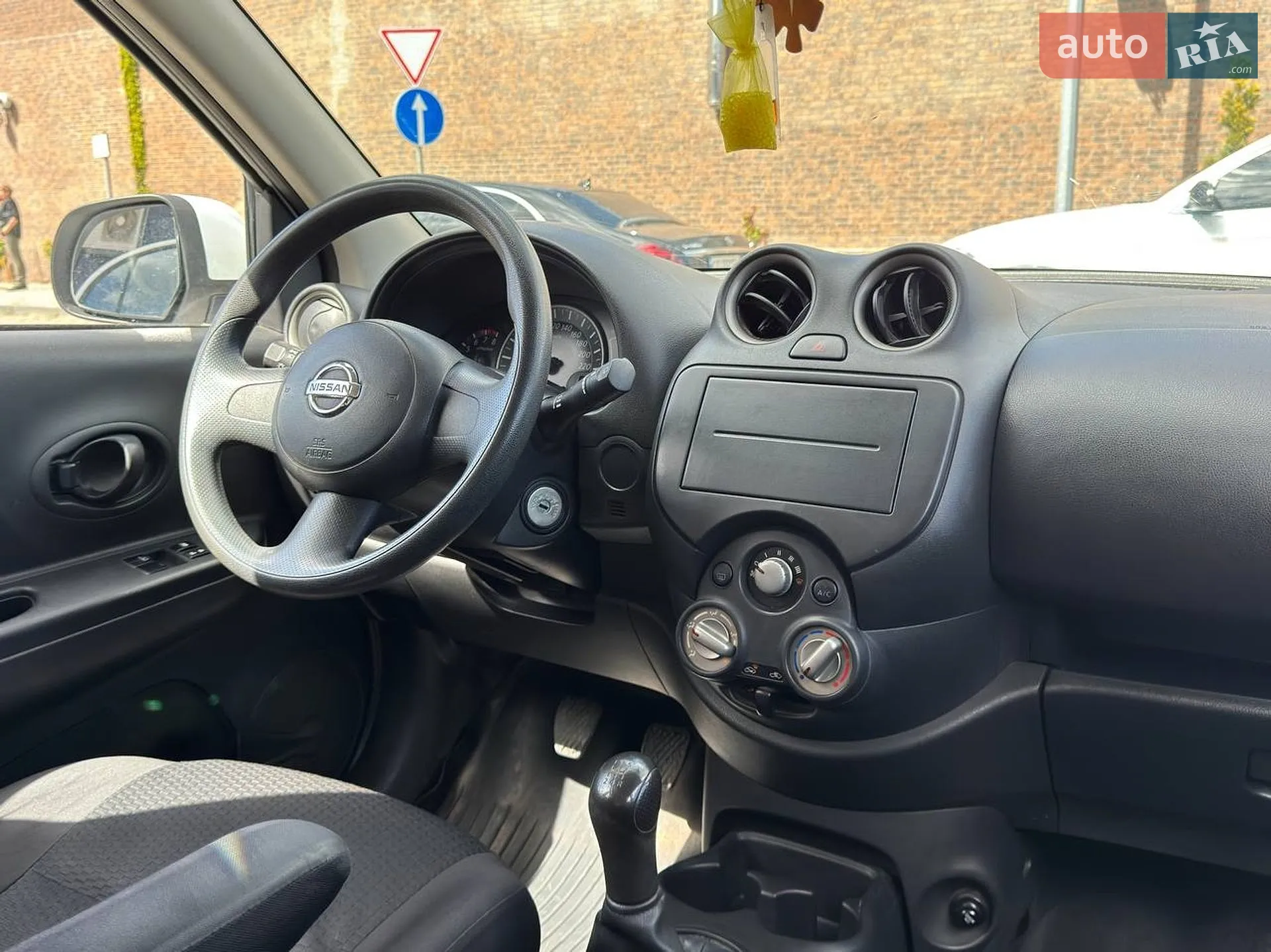 2013 Nissan Micra - мініатюра 22